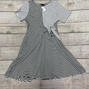 NWT Lane Bryant, black and white striped  knit dress ties on side, SS Size 18/20